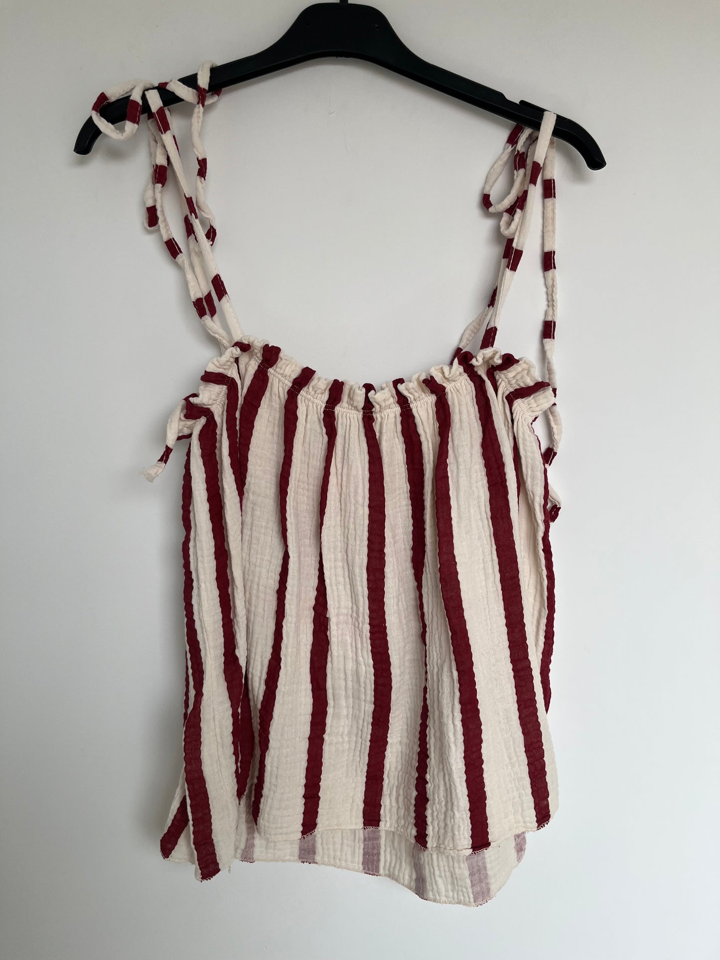 SALE Musselin Top (weiß-bordeaux)