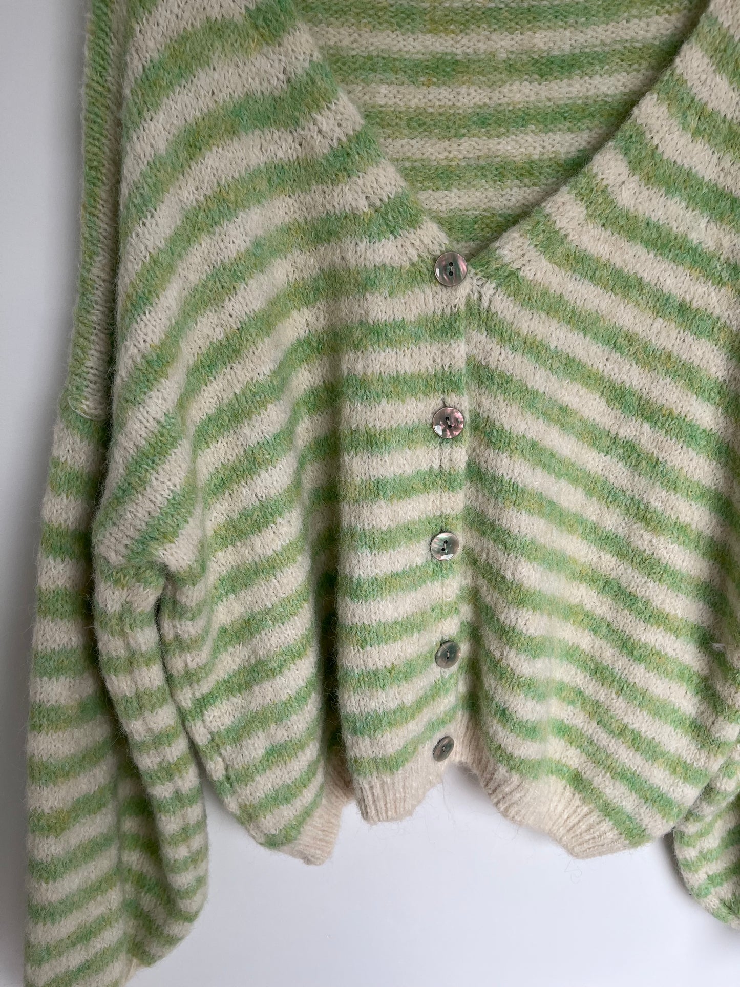Cardigan "Celine" (hellgrün)