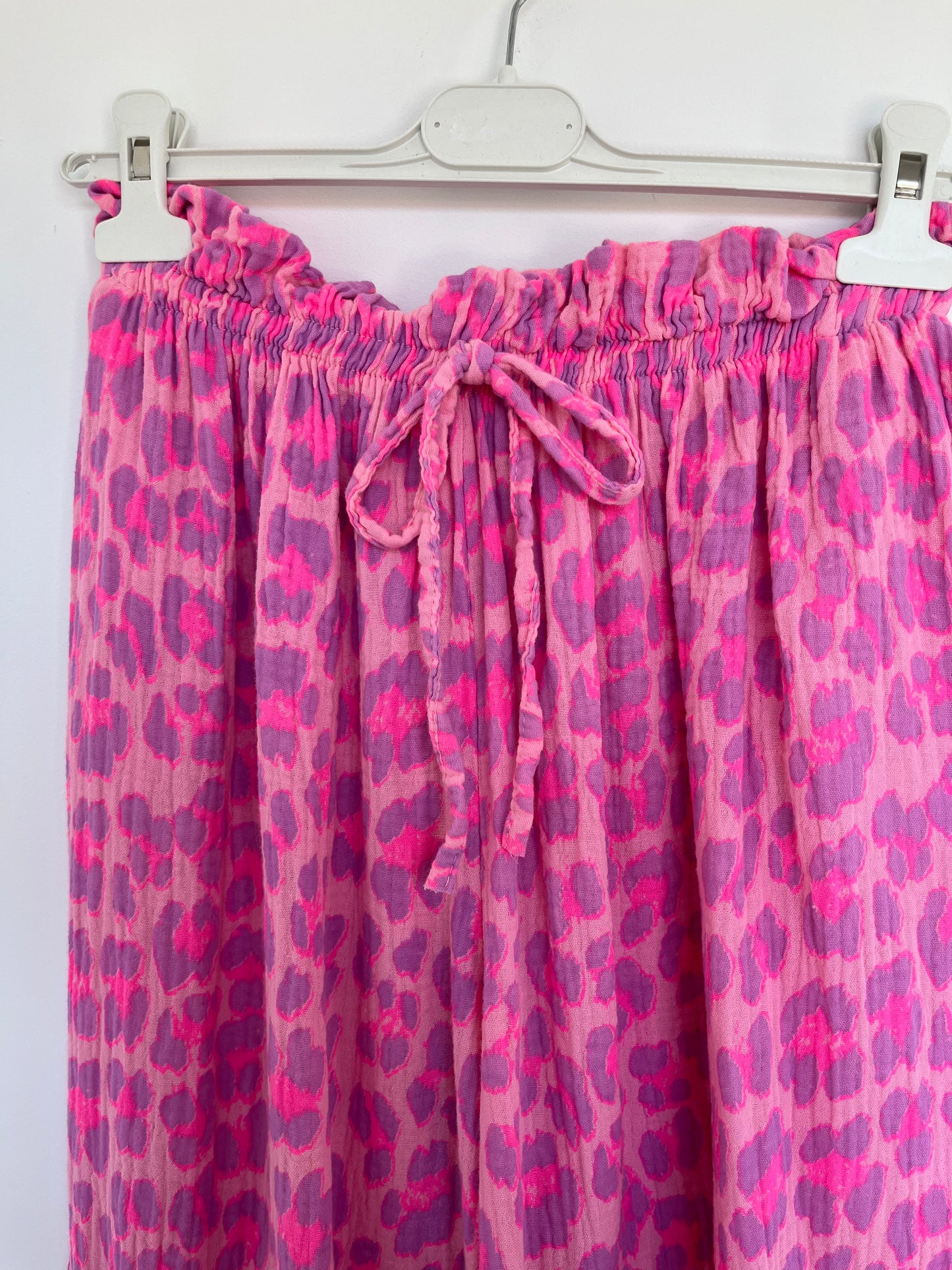 Musselin Hose Leo (pink-flieder)