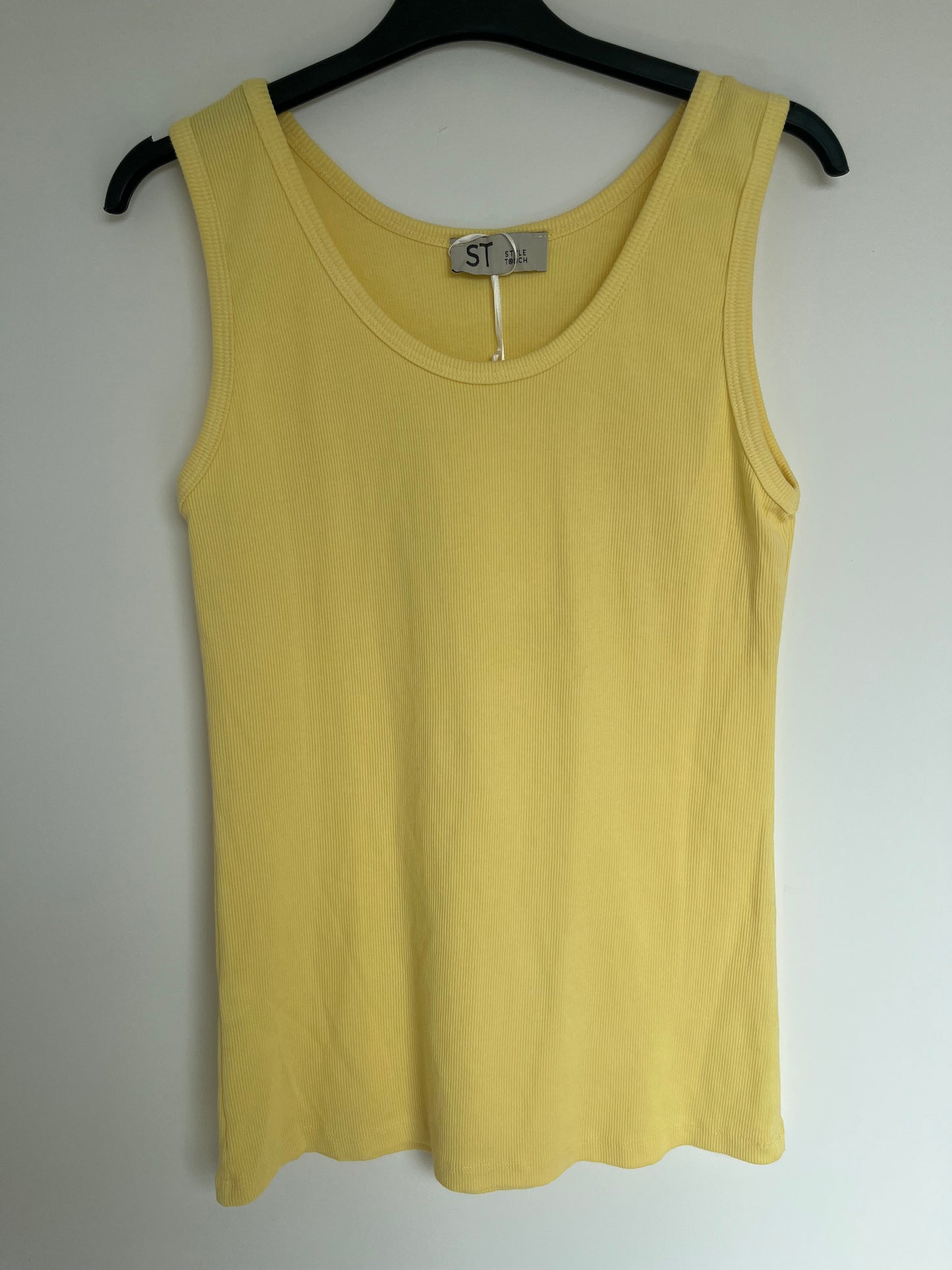 SALE Basic Top gerippt (gelb)