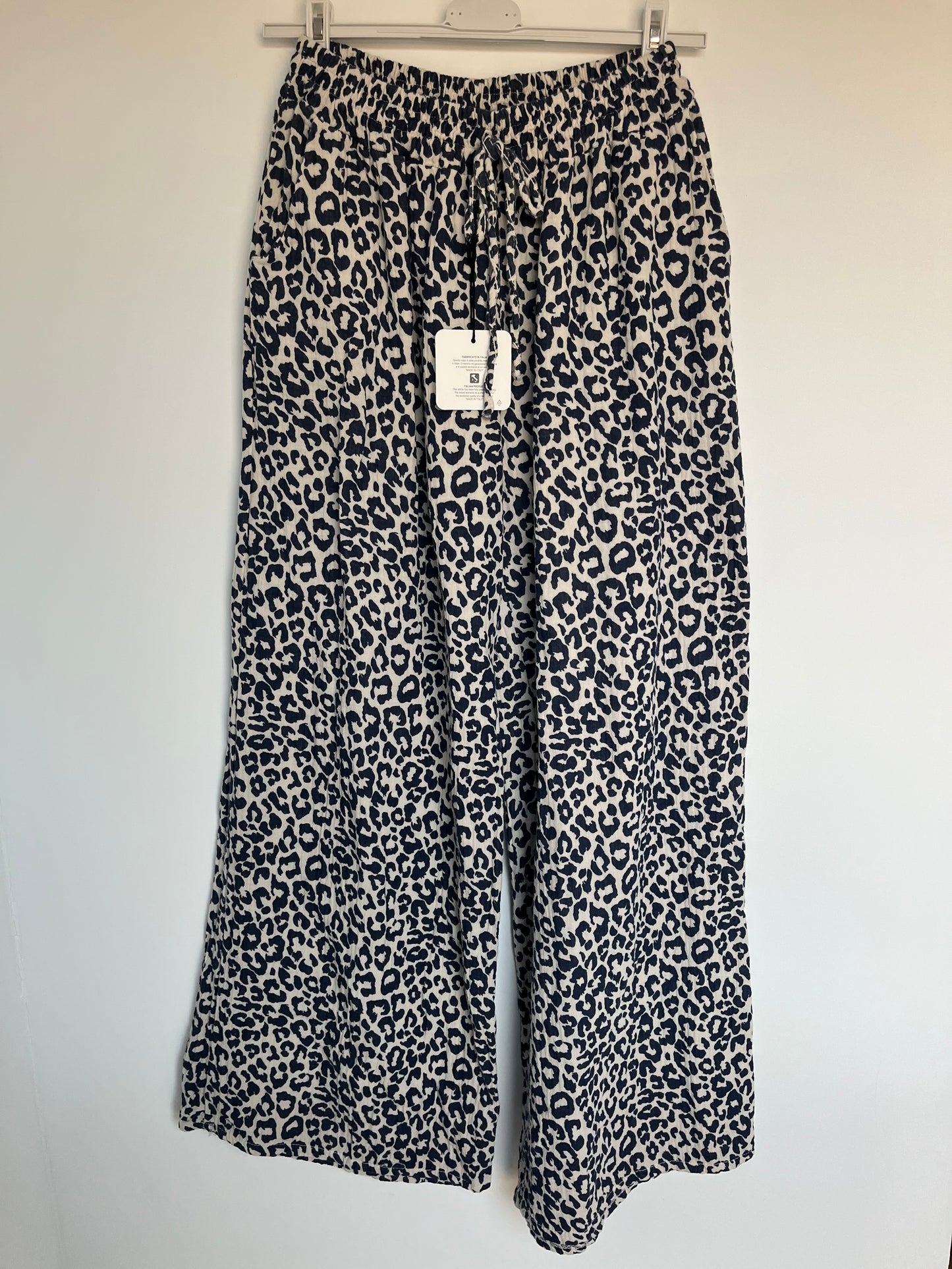 Musselin Hose Leo (dunkelblau)