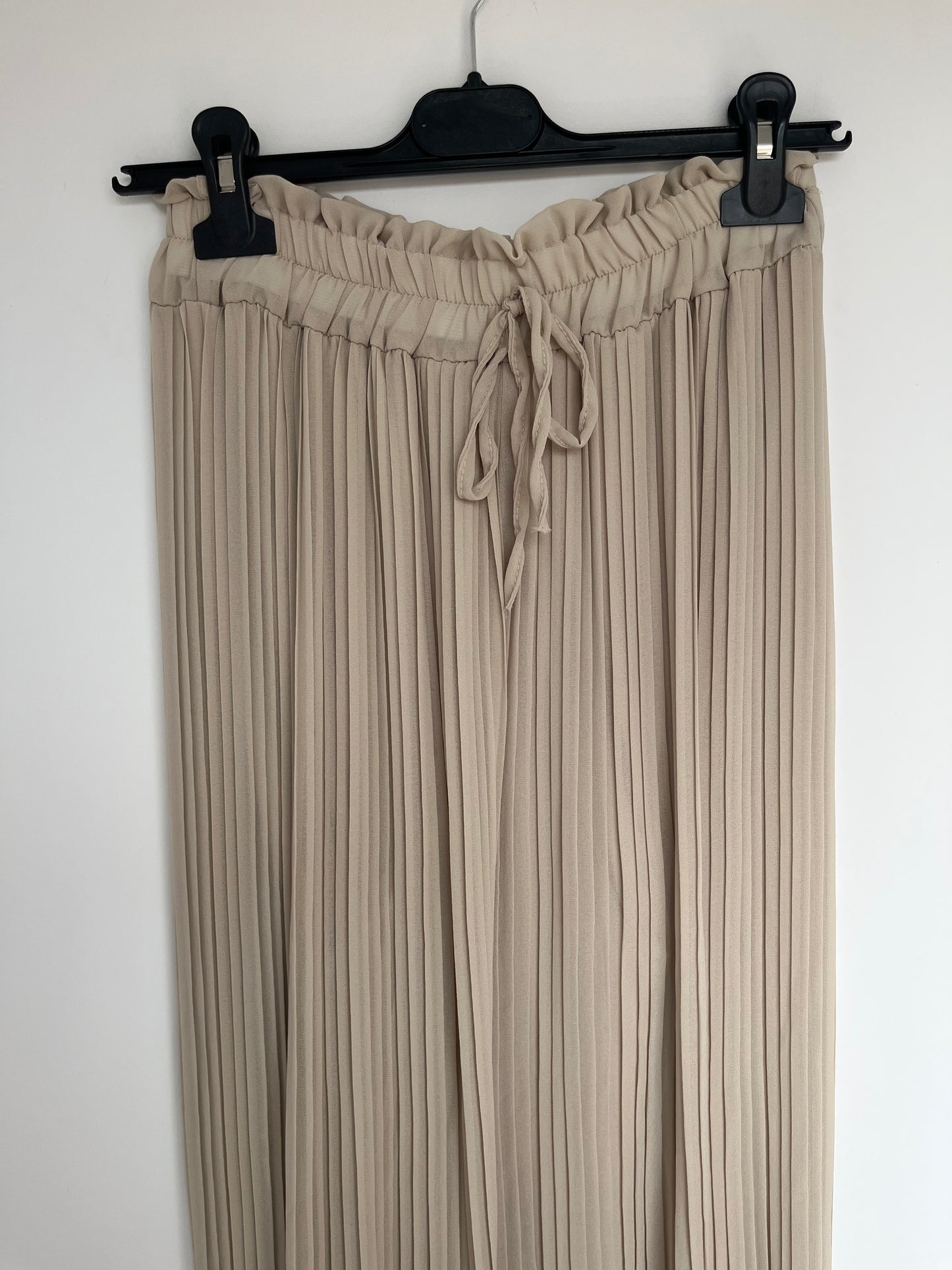 Plissee-Hose "Heidi" (beige)