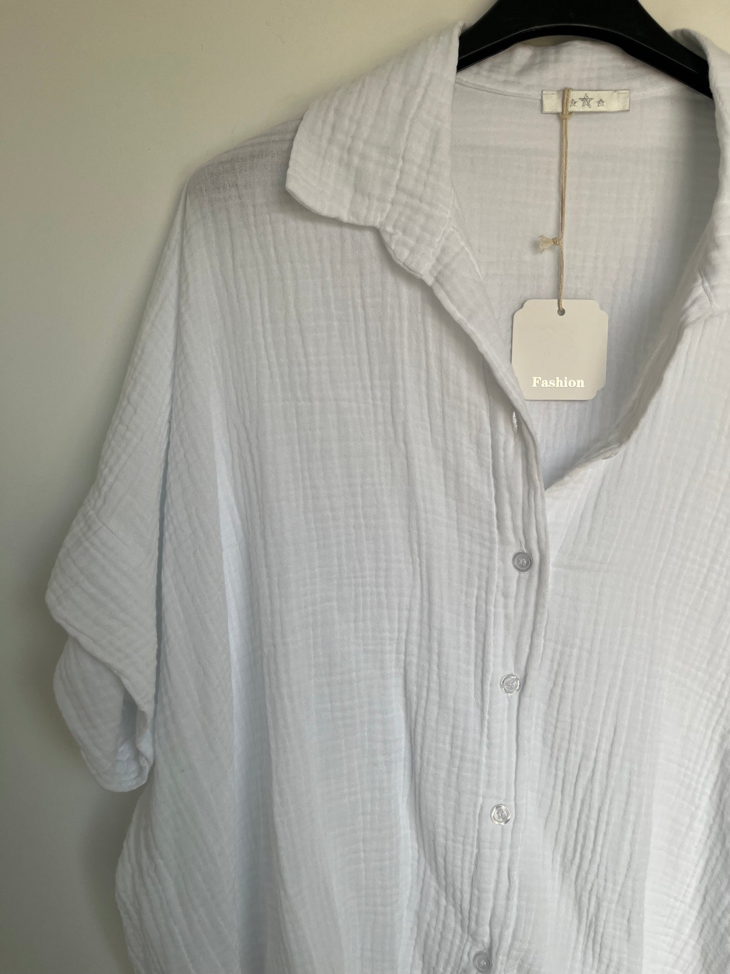 SALE Musselin Kurzarm Bluse (weiß)