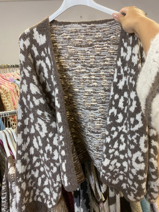 Cardigan "Leo Love" (braun)