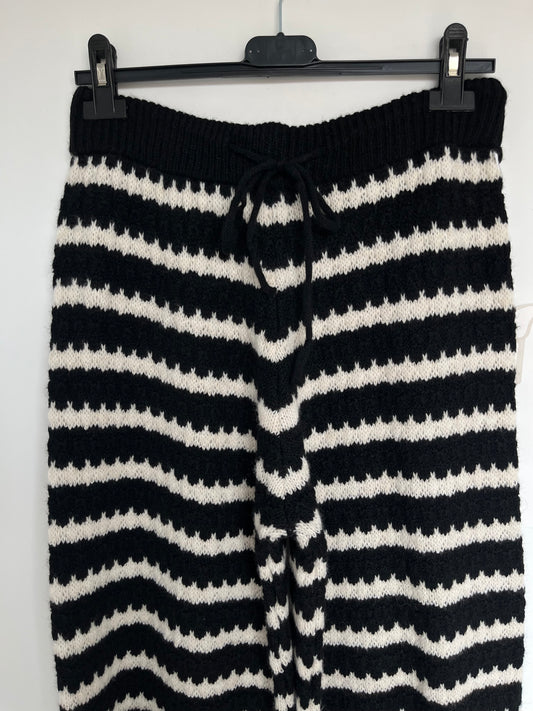 Strickhose (schwarz-weiß)