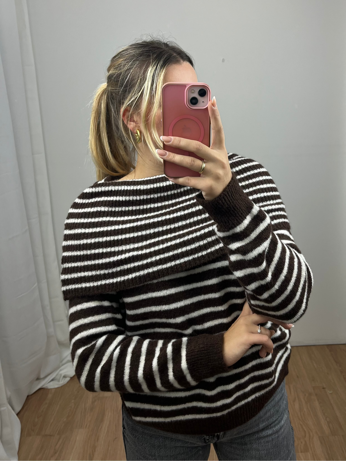 Off Shoulder Pullover "Juna" Sale