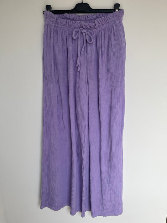 Musselin Hose (flieder)
