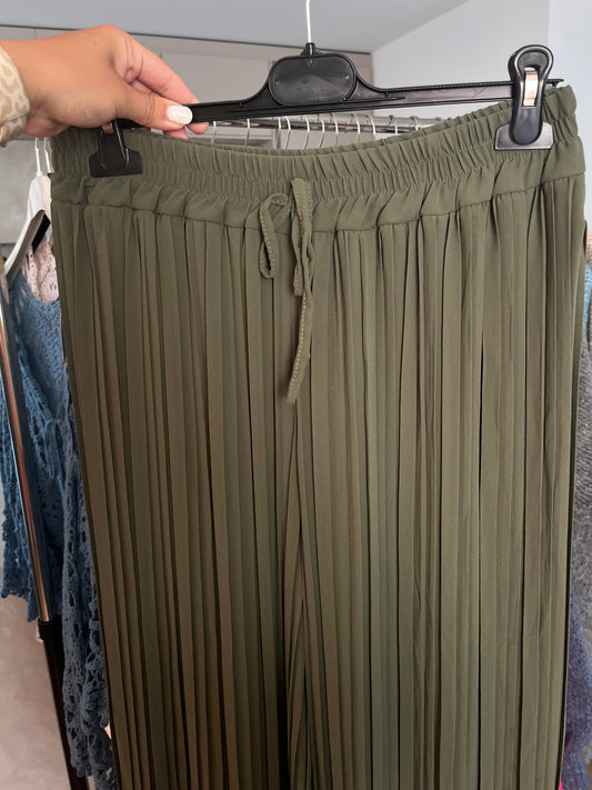 Plissee-Hose "Heidi" (khaki)