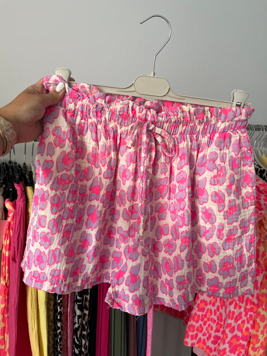 Musselin Shorts Leo (weiß-flieder-pink)