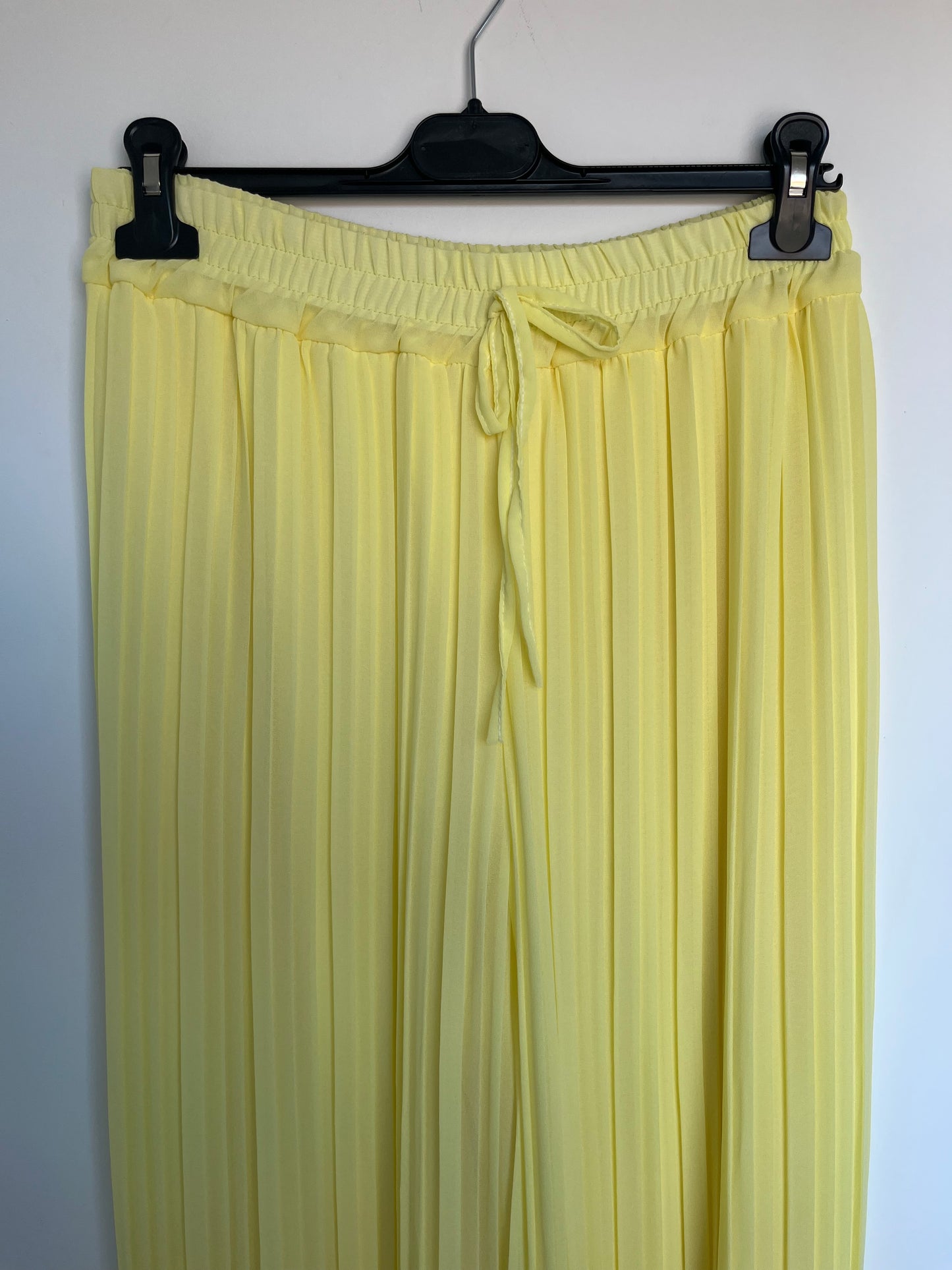 SALE Plissee-Hose "Heidi" (gelb)